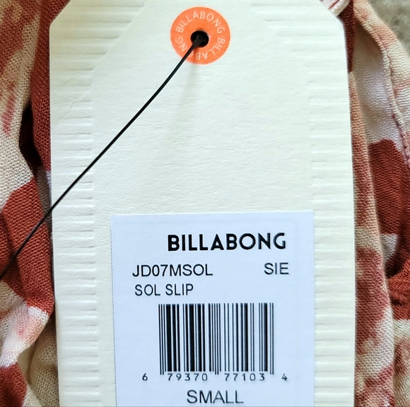 NWT Billabong Petite Strappy Floral Maxi Dress - Picture 11 of 13